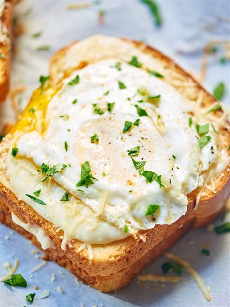 How many protein are in croque madame tartine with a fried egg - calories, carbs, nutrition