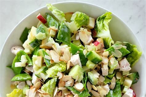 How many protein are in crunch salad - calories, carbs, nutrition