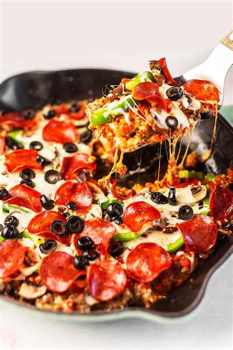 How many protein are in crustless pizza - calories, carbs, nutrition