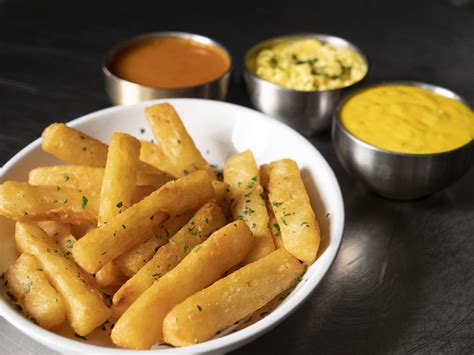 How many protein are in cuban seasoned fried yucca - calories, carbs, nutrition