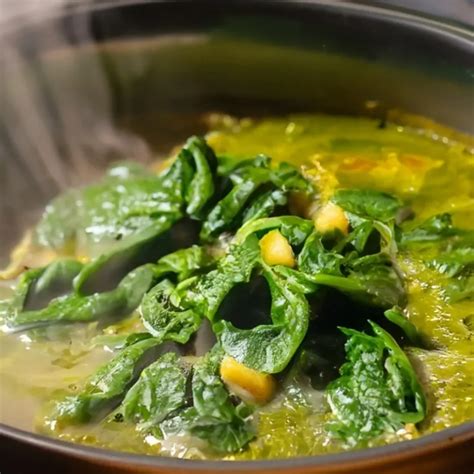 How many protein are in curried spinach soup w/toasted coconut - calories, carbs, nutrition