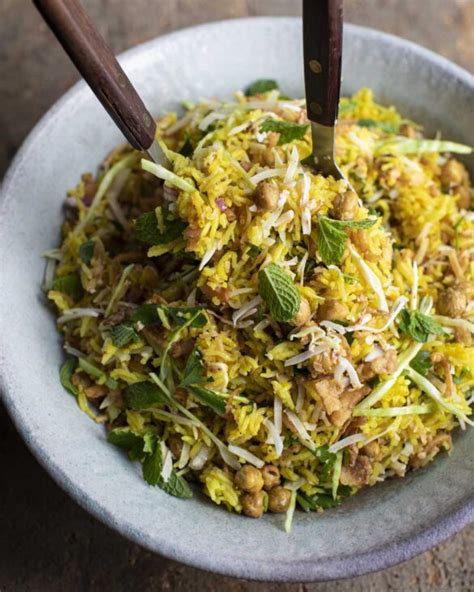 How many protein are in curry rice salad - calories, carbs, nutrition