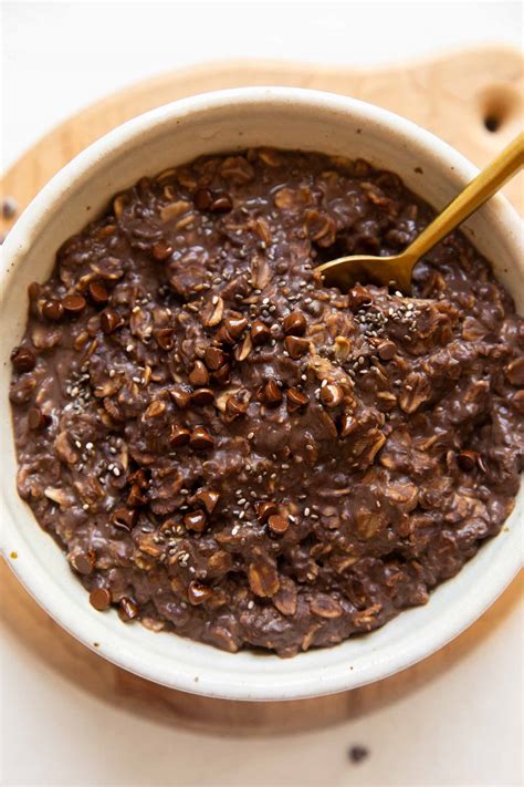 How many protein are in dark chocolate oatmeal - calories, carbs, nutrition