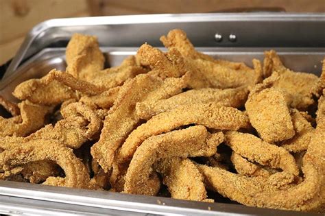 How many protein are in deep fried catfish strips - calories, carbs, nutrition