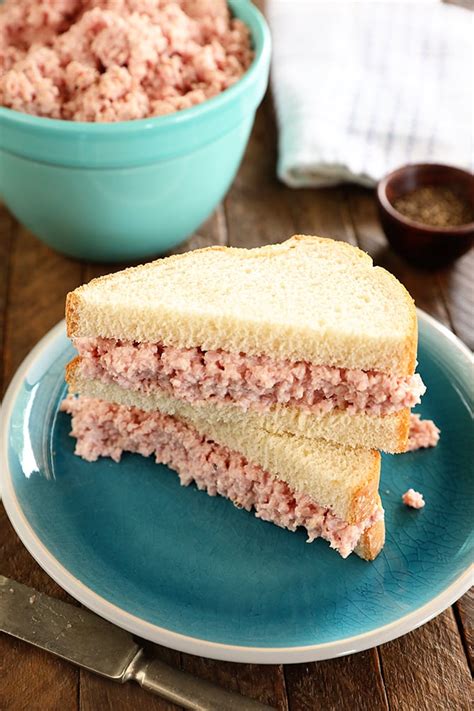 How many protein are in deviled ham & pecan sandwich - calories, carbs, nutrition