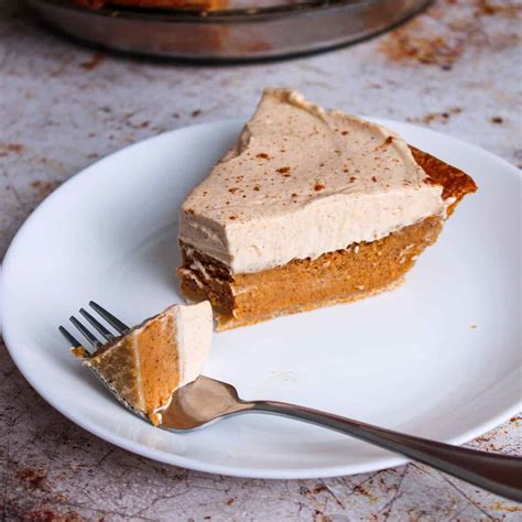 How many protein are in double layer pumpkin pie - calories, carbs, nutrition