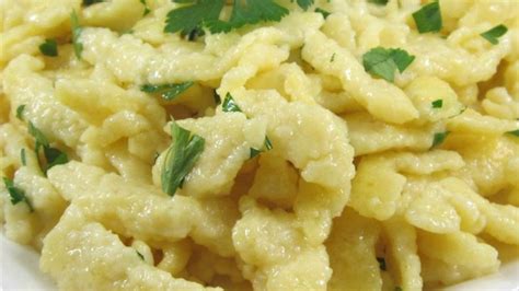 How many protein are in dumplings spaetzle 4 oz - calories, carbs, nutrition