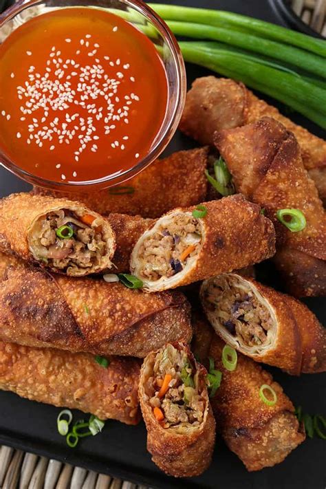 How many protein are in egg rolls (pork) - calories, carbs, nutrition