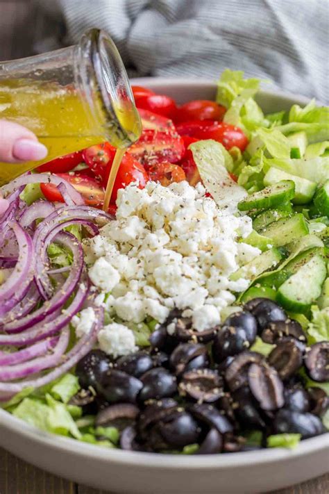 How many protein are in elements - dressing greek vinaigrette - calories, carbs, nutrition