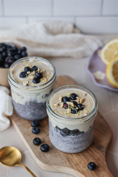 How many protein are in elements - lemon blueberry chia pudding parfait - calories, carbs, nutrition