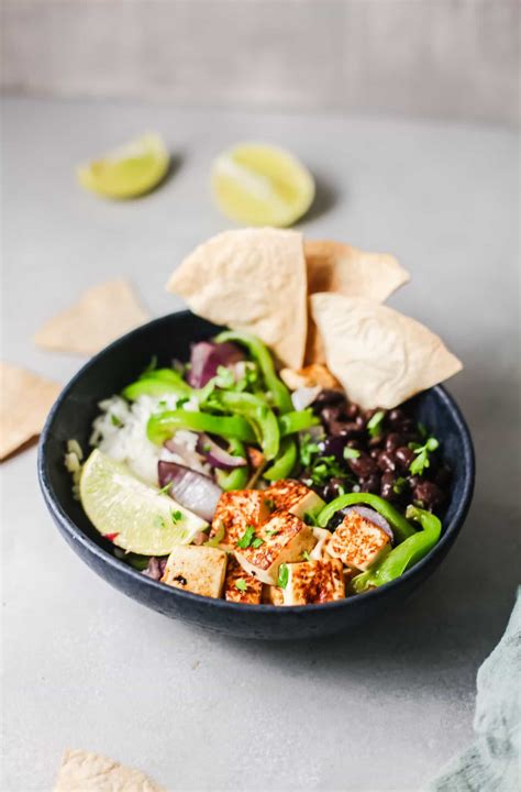 How many protein are in elements - marinated tofu southwestern greens bowl - calories, carbs, nutrition