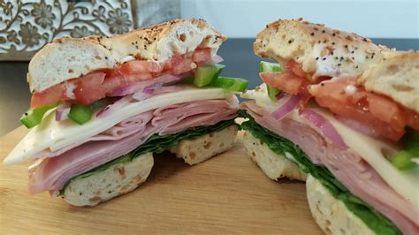 How many protein are in everything bagel ham swiss - calories, carbs, nutrition