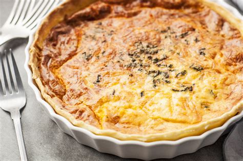 How many protein are in ez quiche - tomato and mozzarella cheese - calories, carbs, nutrition