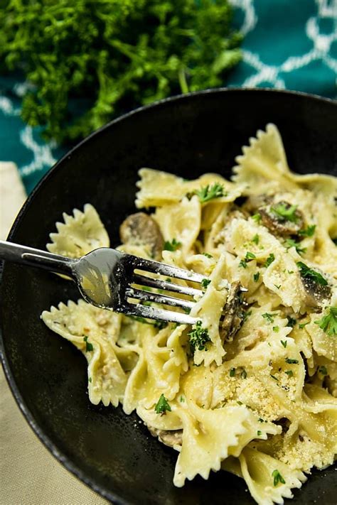 How many protein are in farfalle & sausage alfredo bake - calories, carbs, nutrition