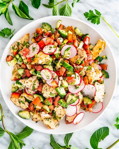 How many protein are in fattoush salad - calories, carbs, nutrition