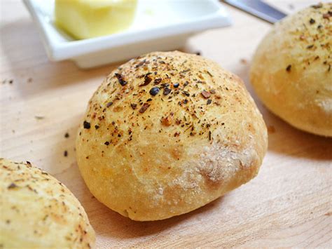 How many protein are in focaccia rolls - calories, carbs, nutrition