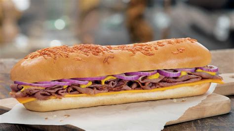 How many protein are in footlong roast beef and cheddar sub - calories, carbs, nutrition