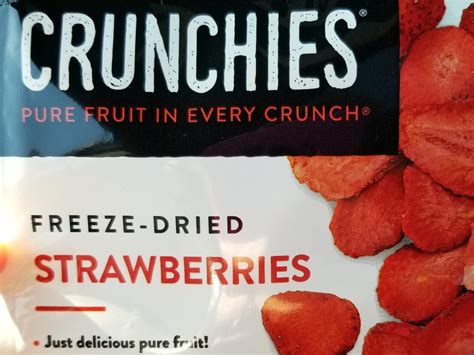 How many protein are in freeze dried srawberries - calories, carbs, nutrition