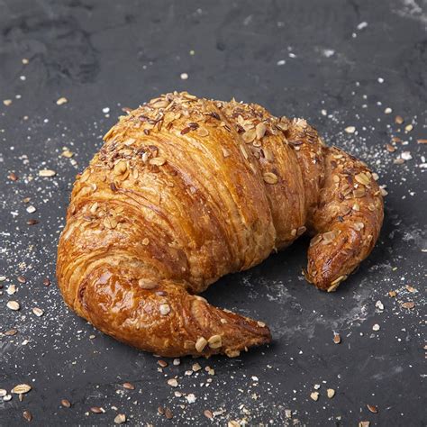 How many protein are in french croissant - calories, carbs, nutrition