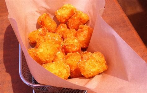 How many protein are in french fried tater tot - calories, carbs, nutrition