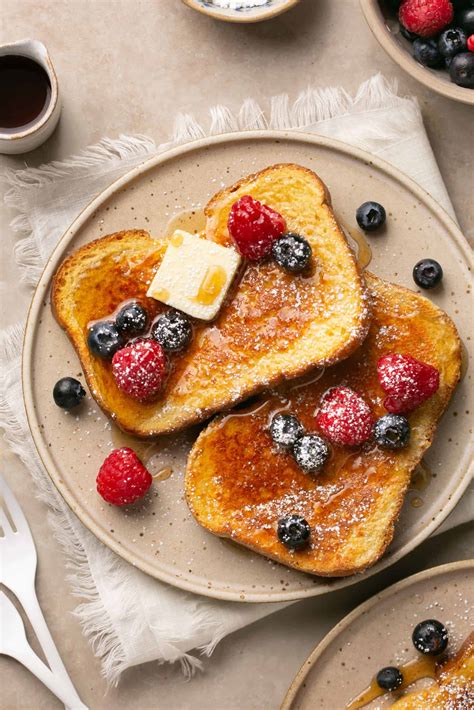 How many protein are in french toast - 2 - calories, carbs, nutrition