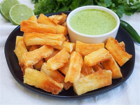 How many protein are in fried yucca chips (60928.0) - calories, carbs, nutrition