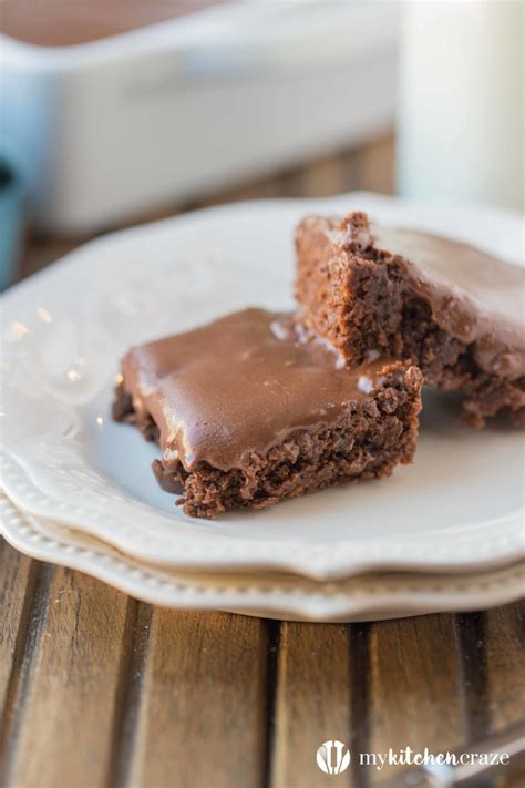 How many protein are in frosted brownies (to go) - calories, carbs, nutrition