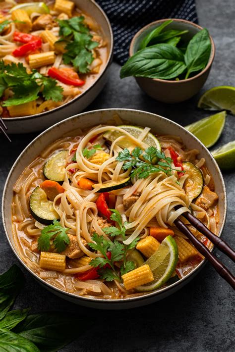 How many protein are in fusion red curry soup - calories, carbs, nutrition