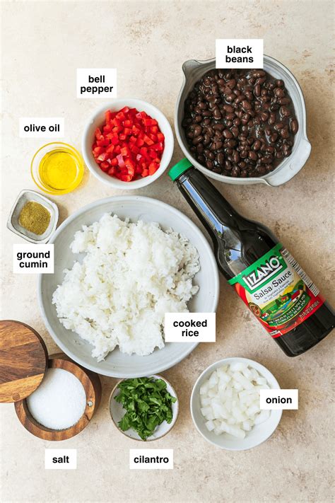 How many protein are in gallo pinto - calories, carbs, nutrition