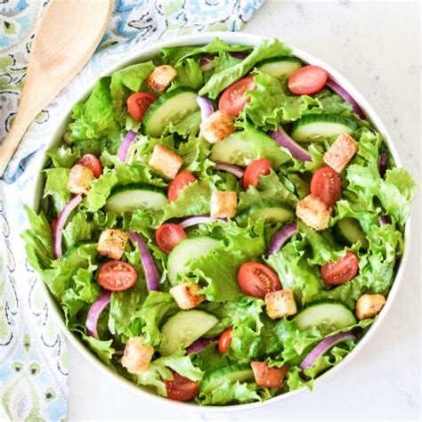 How many protein are in garden medley salad - calories, carbs, nutrition