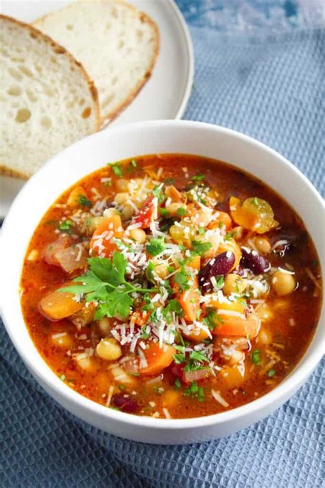 How many protein are in garlic 3 bean soup - calories, carbs, nutrition