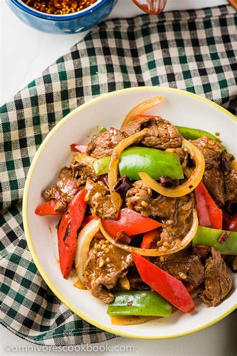 How many protein are in garlic orange chili beef, stir fried - calories, carbs, nutrition