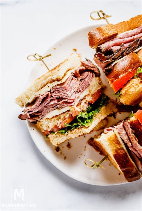 How many protein are in gateway club roast beef sandwich - calories, carbs, nutrition