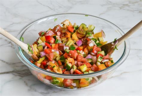 How many protein are in gazpacho salad - calories, carbs, nutrition