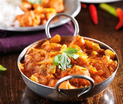 How many protein are in ghurkha style chicken vindaloo with curried dal chenna - calories, carbs, nutrition