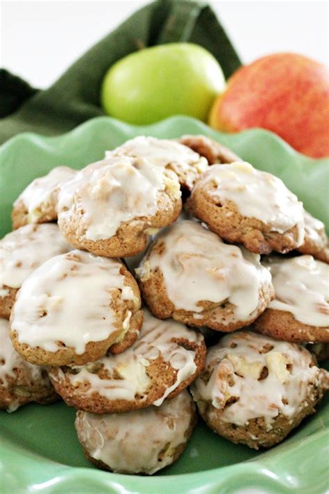 How many protein are in glazed apple cookies - calories, carbs, nutrition