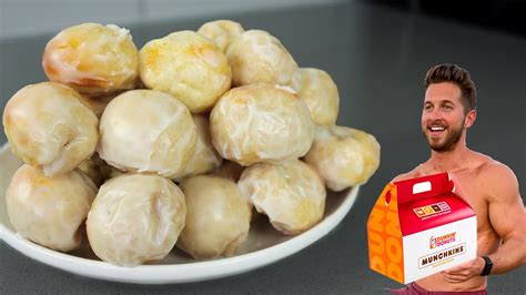 How many protein are in glazed munchkin - calories, carbs, nutrition