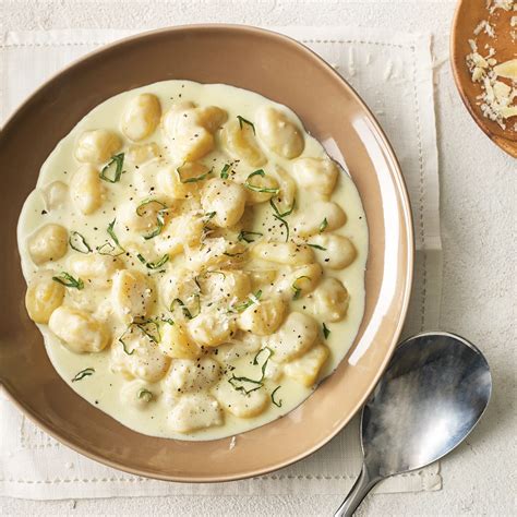 How many protein are in gnocchi gorgonzola - calories, carbs, nutrition