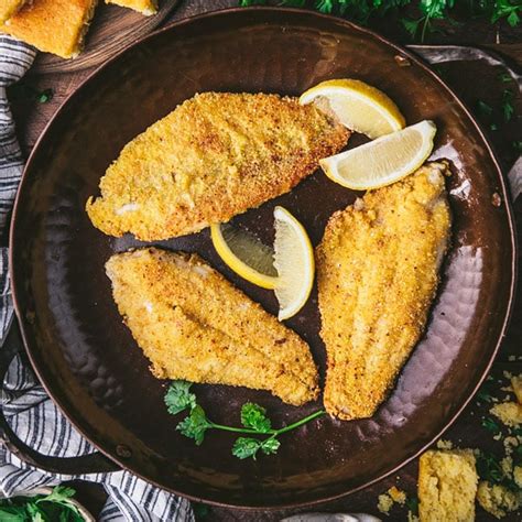 How many protein are in golden fried catfish - calories, carbs, nutrition