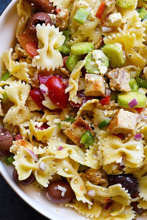 How many protein are in greek chicken pasta - calories, carbs, nutrition