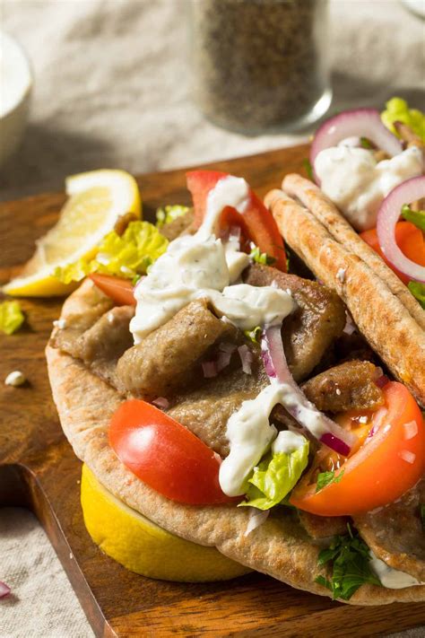 How many protein are in greek gyro sandwich (40359.0) - calories, carbs, nutrition