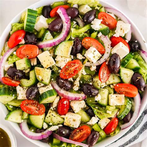How many protein are in greek salad (24110.5) - calories, carbs, nutrition