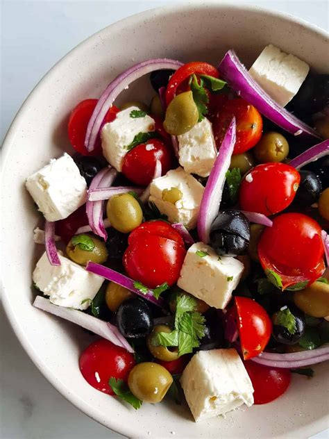 How many protein are in greek side salad (kalamata) - calories, carbs, nutrition