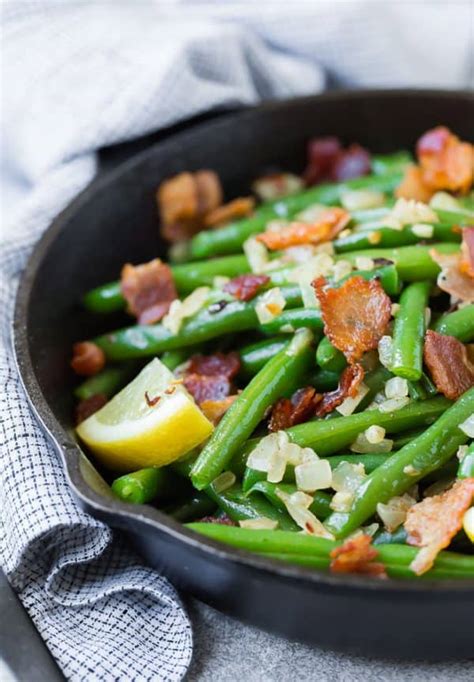 How many protein are in green beans with bacon and onion - calories, carbs, nutrition