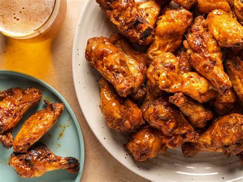 How many protein are in grilled cajun bbq chicken wings - calories, carbs, nutrition