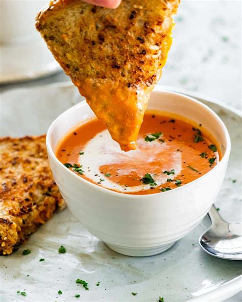 How many protein are in grilled cheese tomato bisque - calories, carbs, nutrition