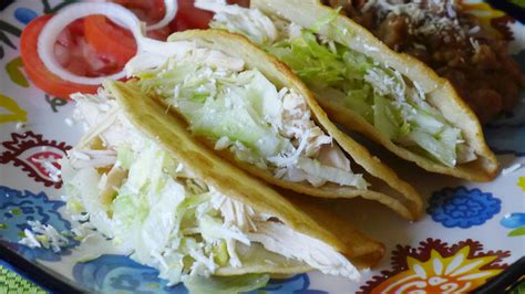 How many protein are in grilled chicken dorados tacos - calories, carbs, nutrition