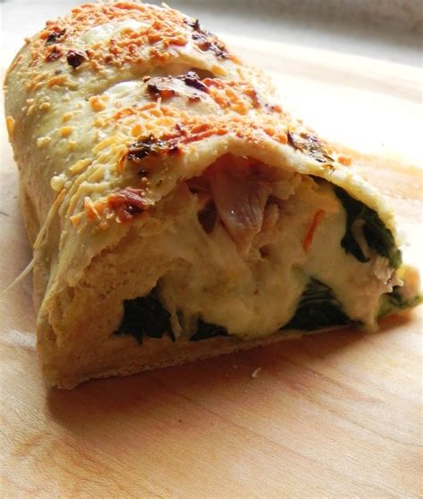 How many protein are in grilled chicken pesto stromboli (1) - calories, carbs, nutrition