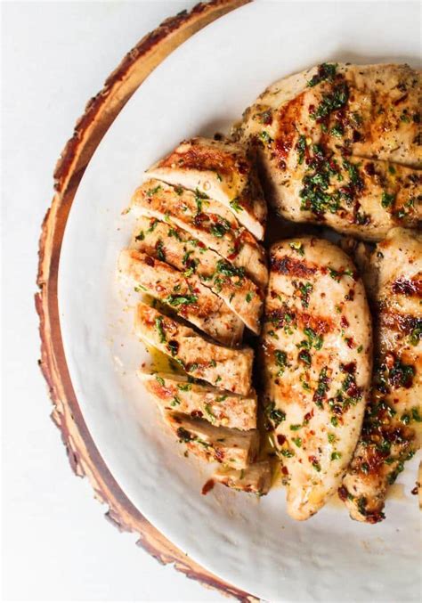 How many protein are in grilled chicken pizza, italian marinated - calories, carbs, nutrition