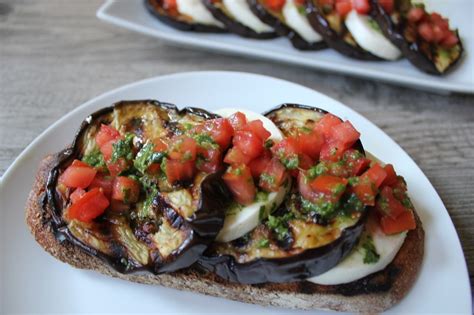 How many protein are in grilled eggplant, mozzarella, basil - calories, carbs, nutrition